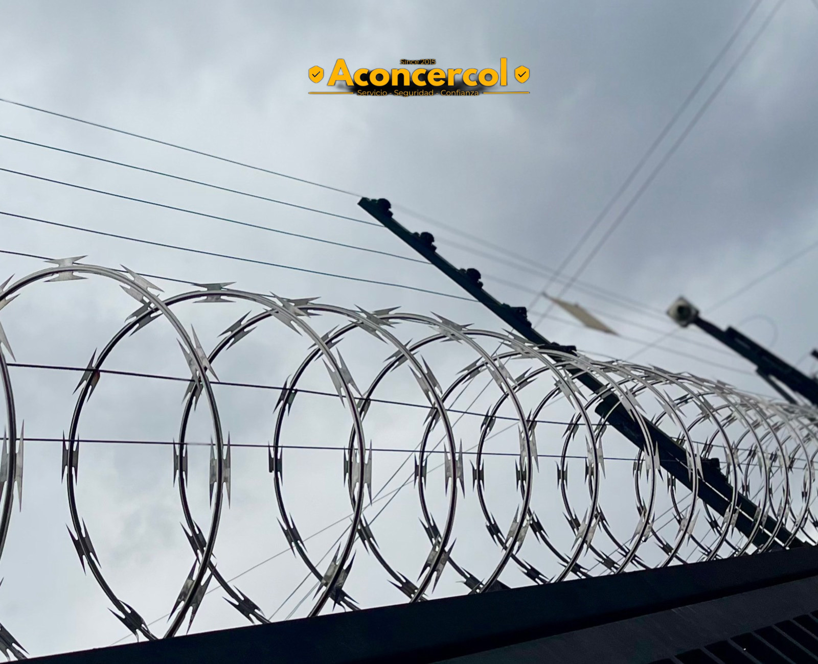 CONCERTINA Y CERCA ELÉCTRICA